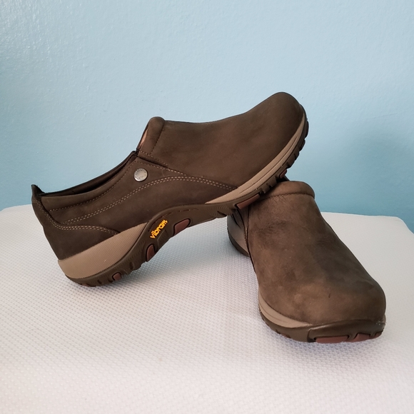 Dansko Shoes Dansko Eu 39 Brown Clog Vibram Slip Resistant